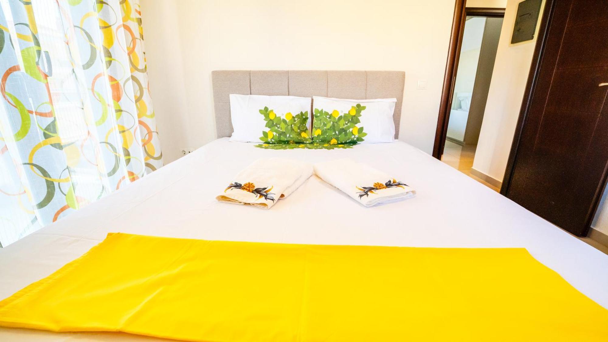 Luxury And Sunny Apartment 250 Mts From The Beach!! Peraía Exterior foto