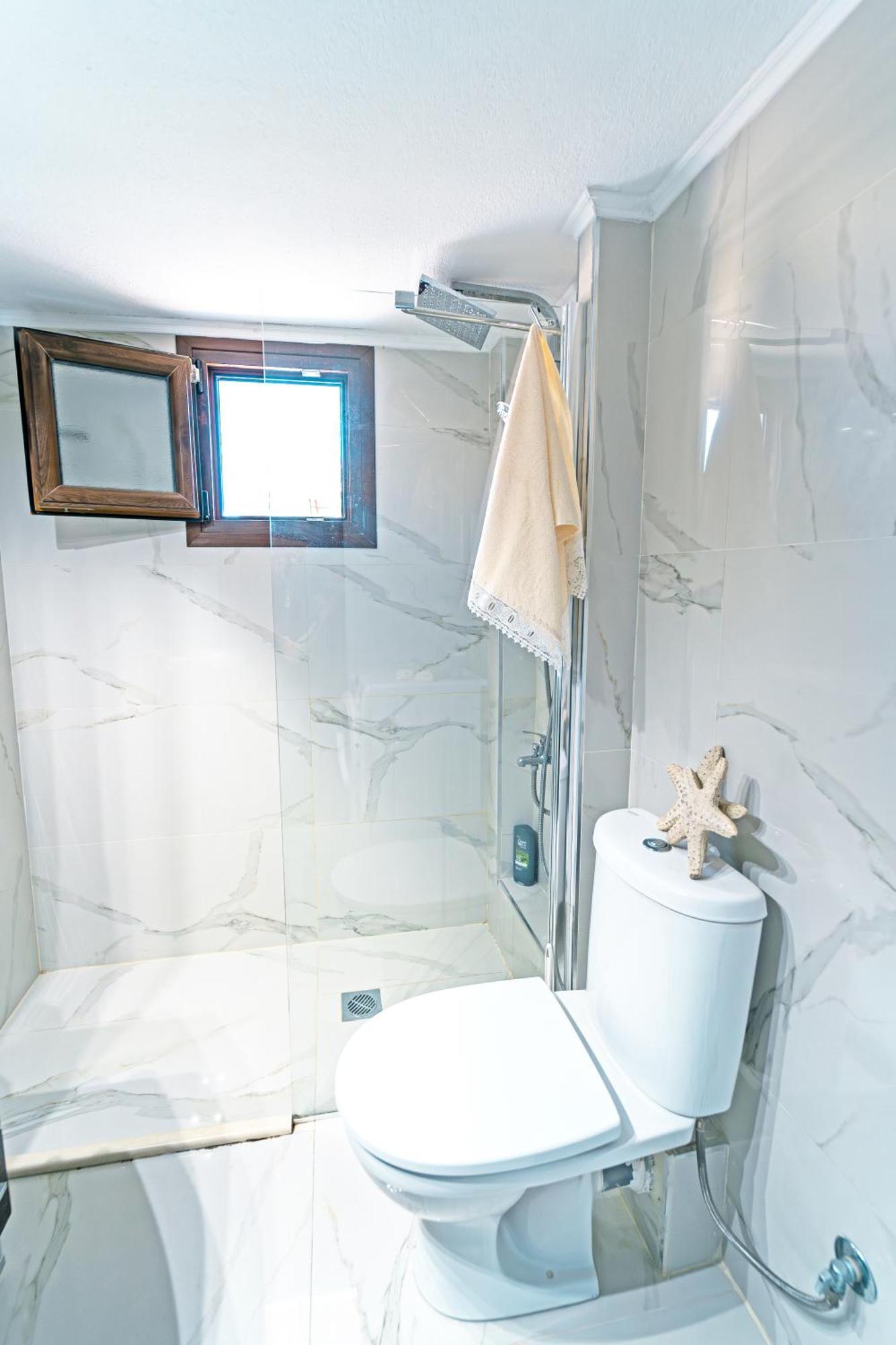Luxury And Sunny Apartment 250 Mts From The Beach!! Peraía Exterior foto