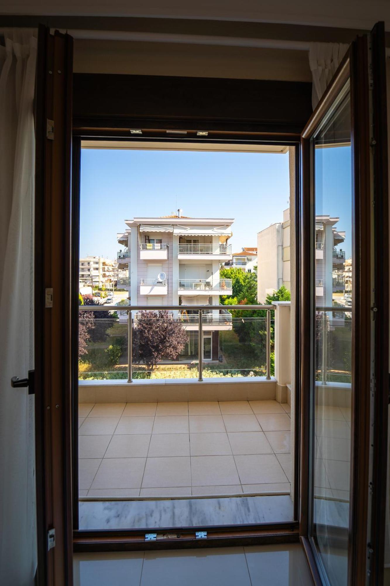 Luxury And Sunny Apartment 250 Mts From The Beach!! Peraía Exterior foto