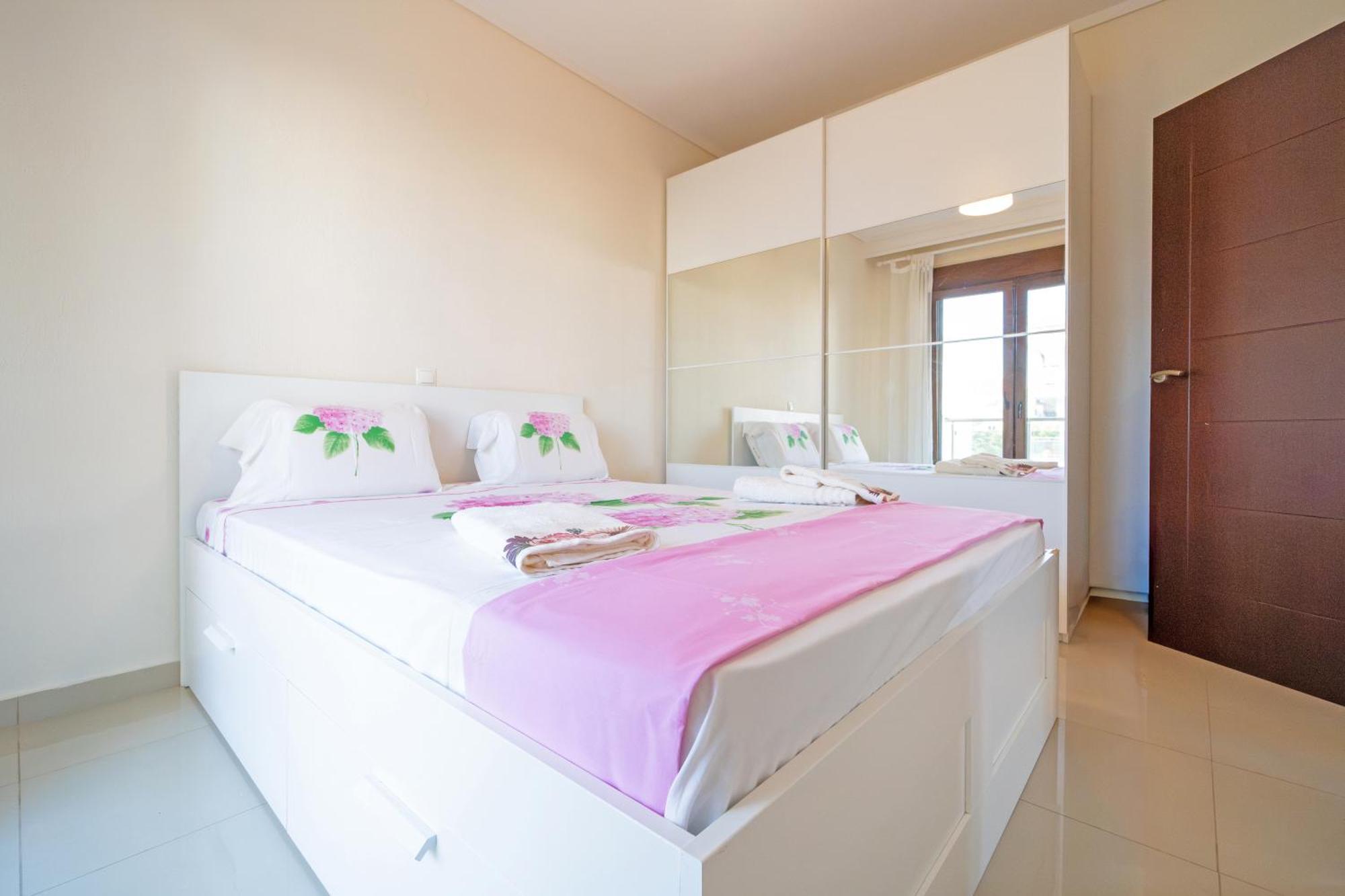 Luxury And Sunny Apartment 250 Mts From The Beach!! Peraía Exterior foto