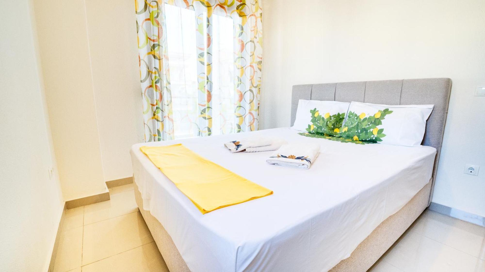 Luxury And Sunny Apartment 250 Mts From The Beach!! Peraía Exterior foto